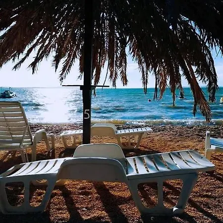 Appartamento In With Balcony, Air Conditioning, Wi-fi