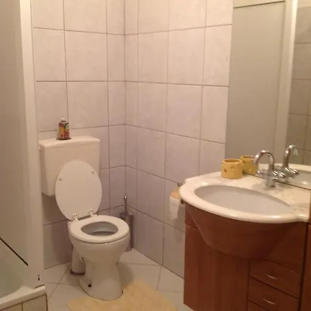 In With Balcony, Air Conditioning, Wi-fi *